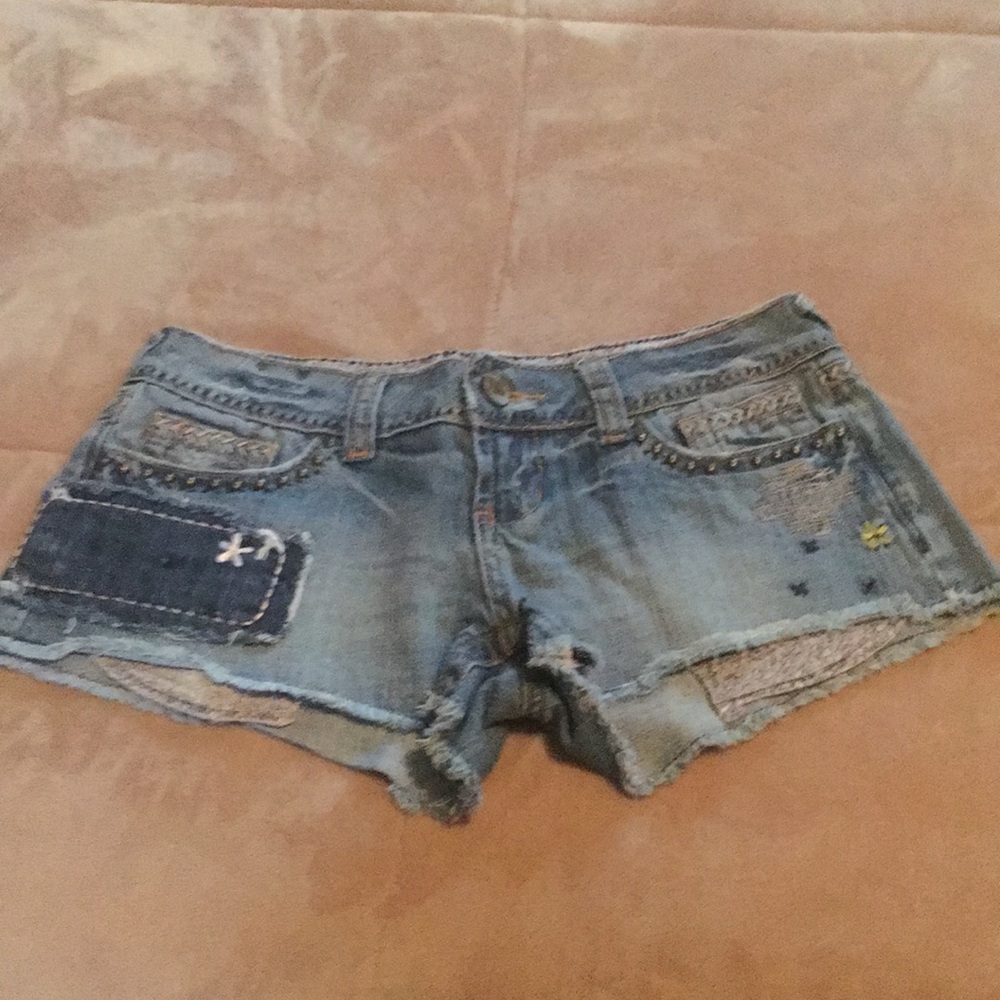 Juniors YNQ Shorts